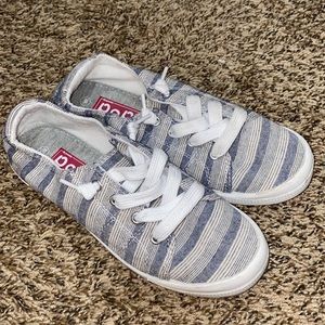 Blue & white stripes shoes 7.5